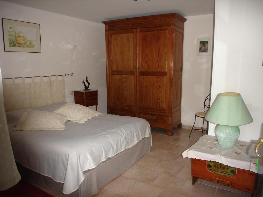 Hotel Domaine De La Grange Neuve La Roque-sur-Pernes Pokój zdjęcie