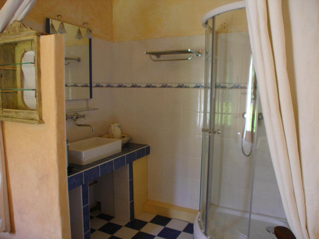 Hotel Domaine De La Grange Neuve La Roque-sur-Pernes Pokój zdjęcie