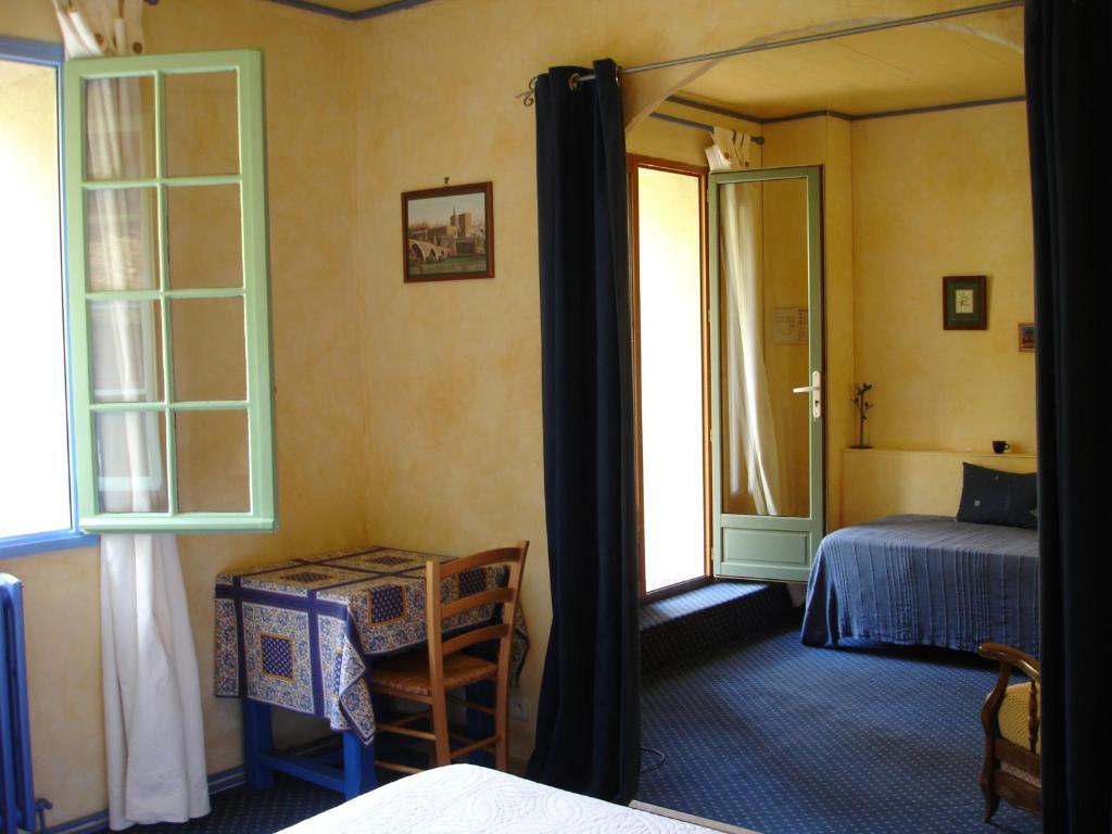 Hotel Domaine De La Grange Neuve La Roque-sur-Pernes Pokój zdjęcie